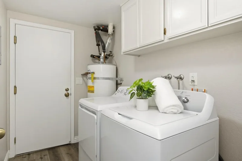 983 La Mesa Terrace, Sunnyvale, California, United States. - Photo 3