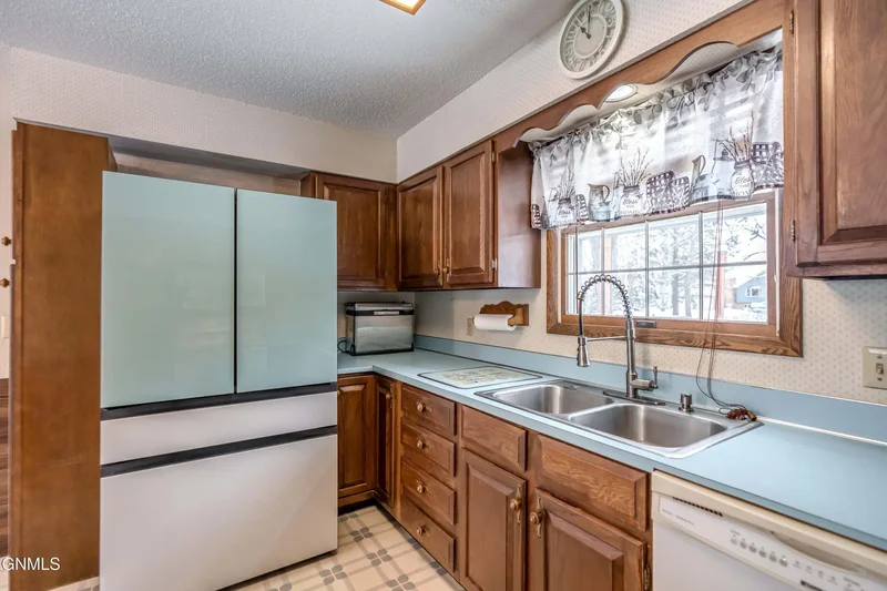 2234 Sherman Drive, Bismarck, ND 58504, Bismarck, North Dakota, United States. - Photo 17
