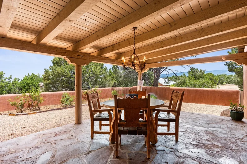 61 Calle San Martin , Santa Fe, NM 87506, Santa Fe, New Mexico, United States. - Photo 36