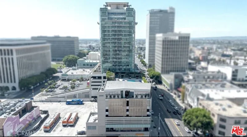 3785 Wilshire Boulevard 1001, Los Angeles, California, United States. - Photo 32