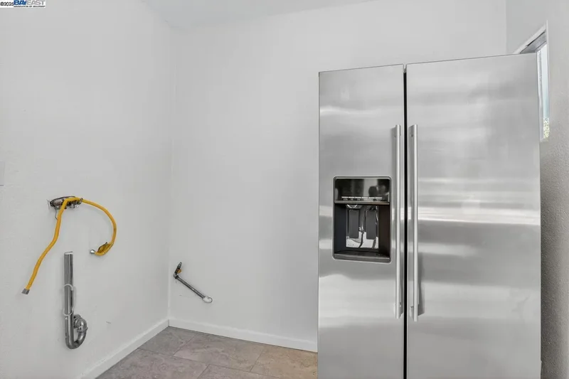 464 Kenilworth Ave, San Leandro, California, United States. - Photo 16