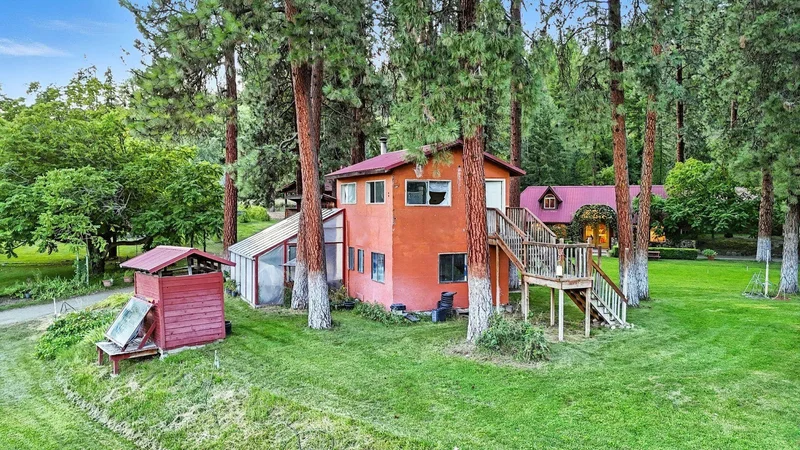 3752 Vineyard Way, Kettle Falls, WA 99141, Kettle Falls, Washington, United States. - Photo 24