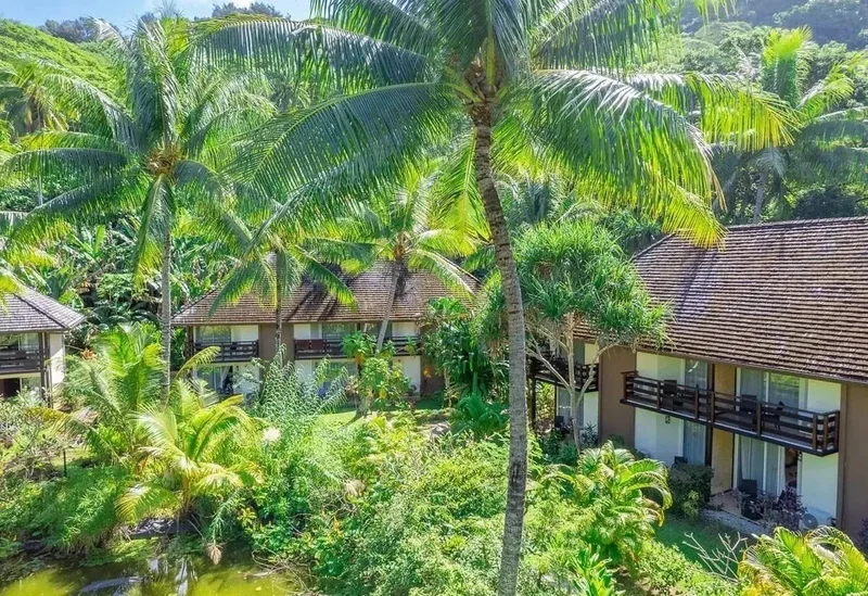 Bora-Bora, Leeward Islands, French Polynesia. - Photo 11