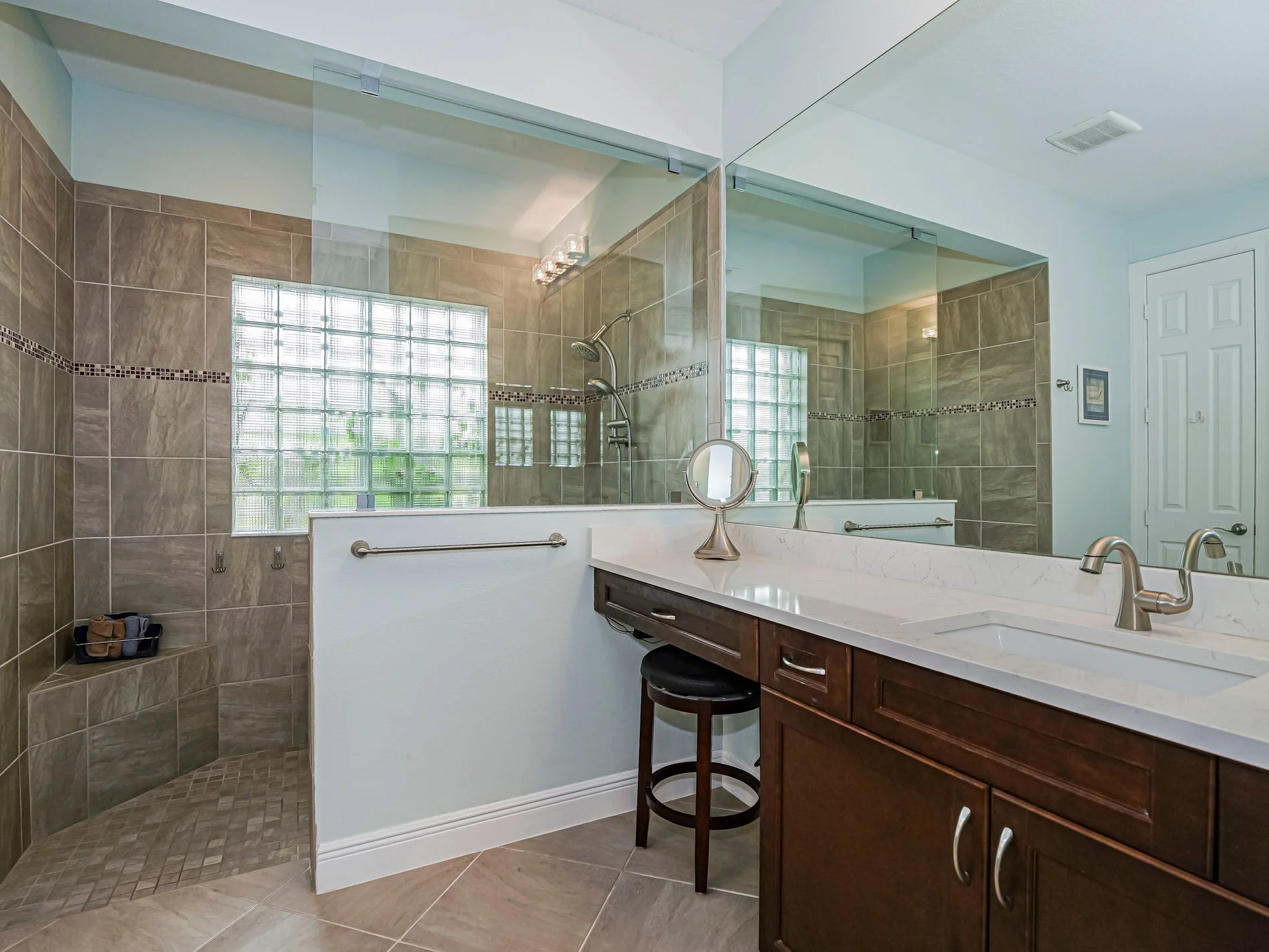 5560 61st Place , Vero Beach, FL 32967, Vero Beach, Florida, United States. - Photo 21