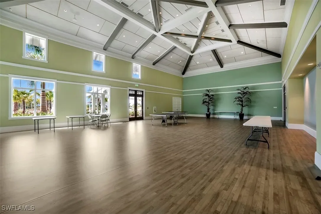 Gallery photo 12