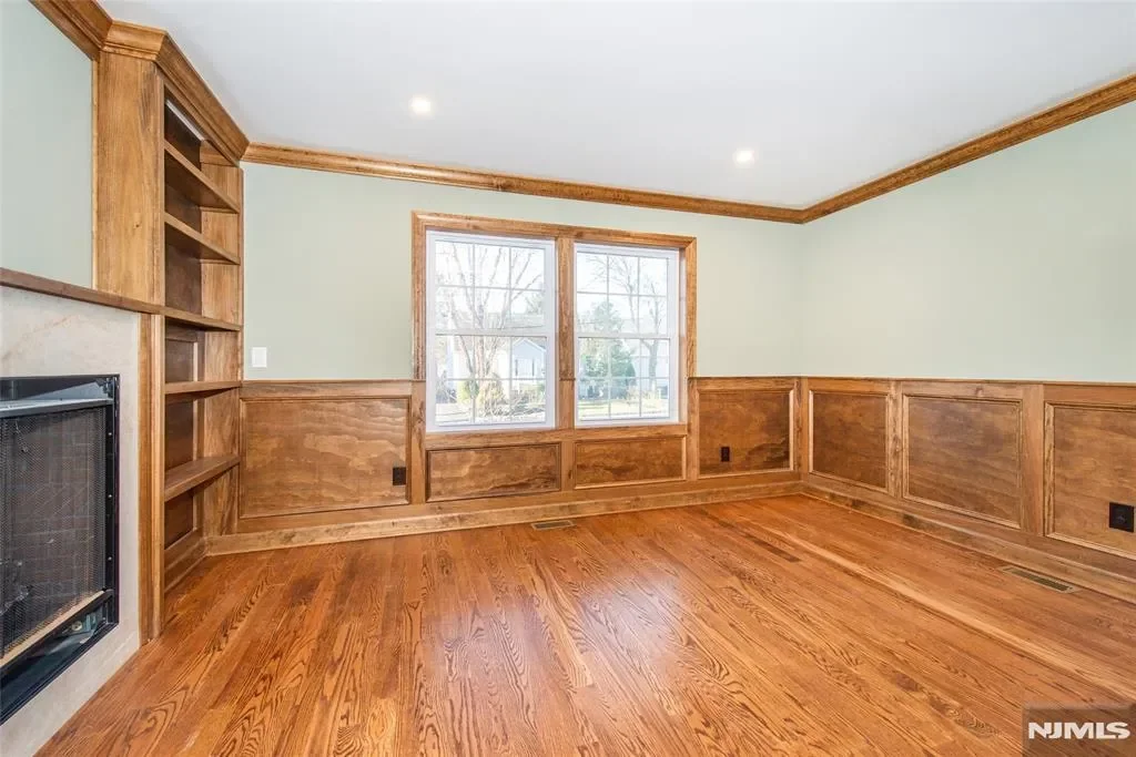 44 4th Avenue, Roseland, NJ 07068, Roseland, New Jersey, United States. - Photo 12
