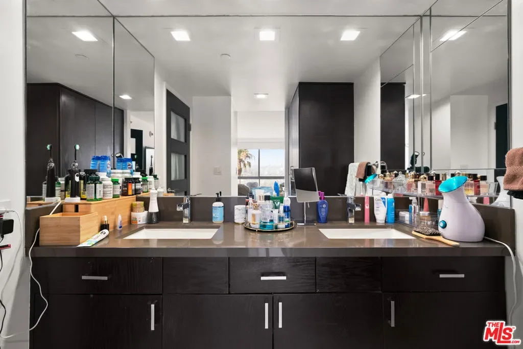 201 Ocean Avenue 909P, Santa Monica, California, United States. - Photo 7