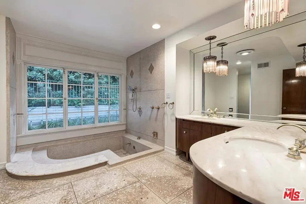 500 Leslie Lane, Beverly Hills, California, United States. - Photo 11