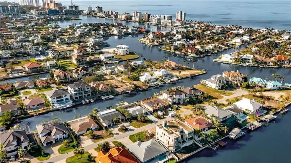 418 SEABEE AVE, Naples, FL, 34108, USA, Naples, Florida, United States. - Photo 11