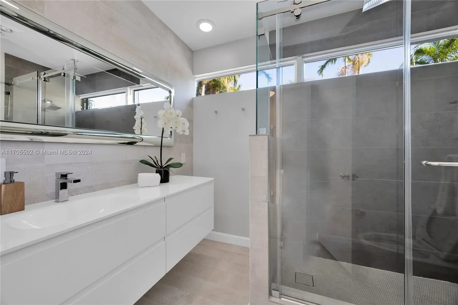 3566 Rockerman Rd, Miami, Florida, United States. - Photo 19
