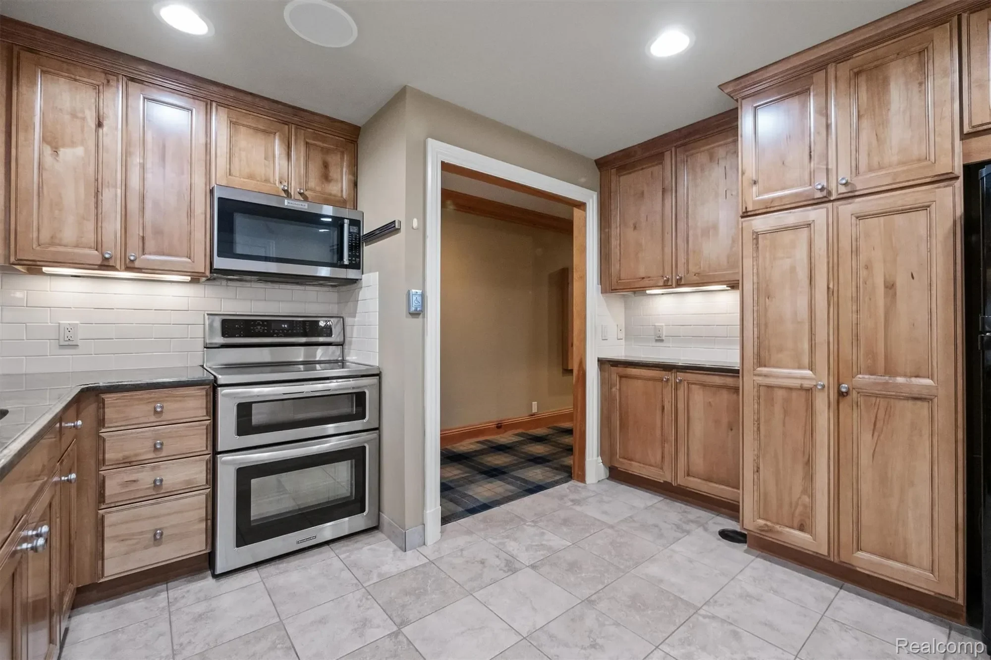 2921 Turtle Pond Court, Bloomfield Hills, MI 48302, Bloomfield Hills, Michigan, United States. - Photo 44