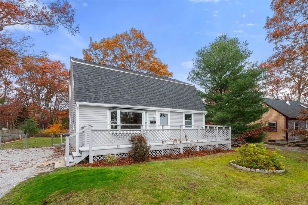 130 Old Barnstable Rd, Falmouth, Massachusetts, United States. - Photo 8