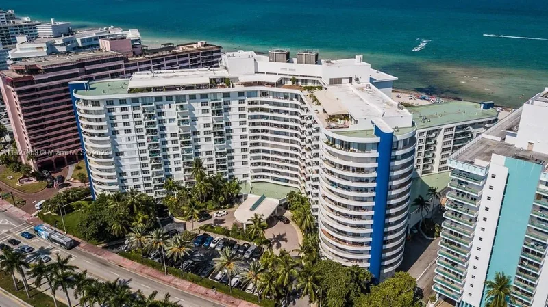 5151 Collins Ave 1523, Miami Beach, Florida, United States. - Photo 29