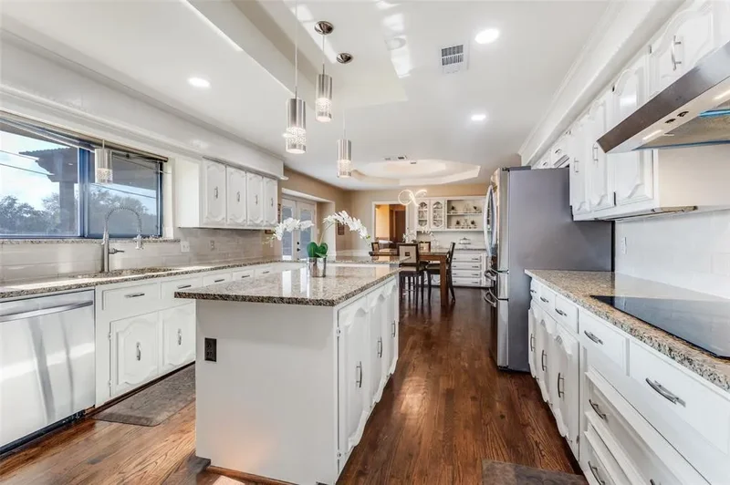 8517 Clover Meadow Drive, Dallas, Texas, United States. - Photo 13