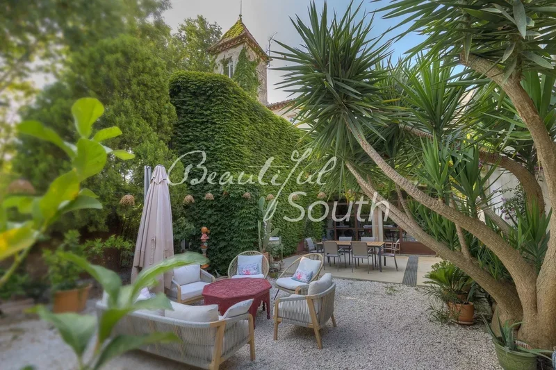 EXCEPTIONAL ESTATE, MAISON DE MAITRE + GITE, 27 ACRES, NARBONNE