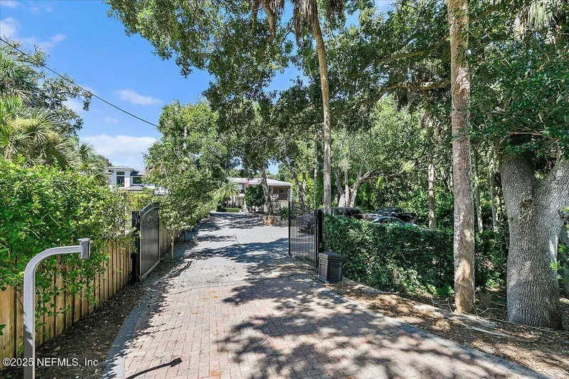 2446 SEMINOLE, Atlantic Beach, Florida, United States. - Photo 3