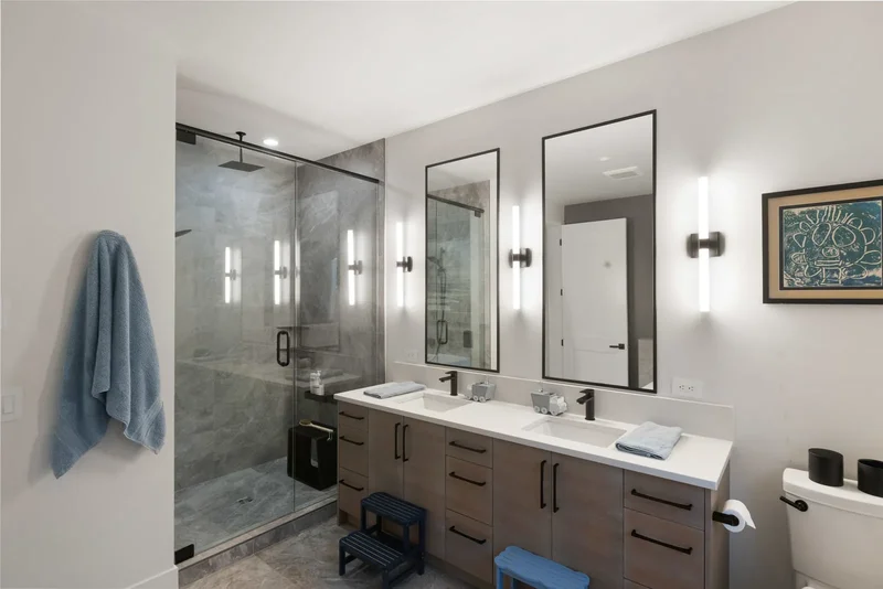 8425 Lochside Drive, Central Saanich, BC, V8M1T9, CANADA, Saanichton, British Columbia, Canada. - Photo 40