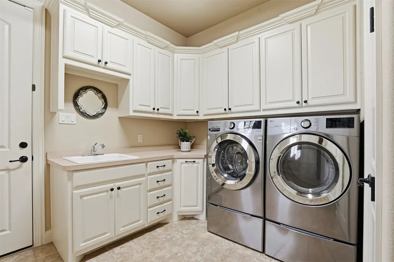 2217 Canterbury Drive, Mansfield, TX 76063, Mansfield, Texas, United States. - Photo 27