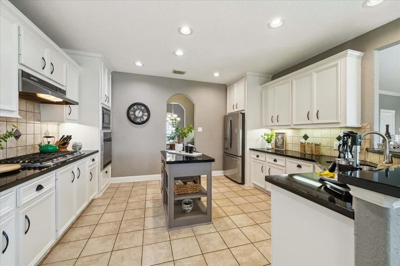 8206 Shoregrove Drive, Humble, TX 77346, Humble, Texas, United States. - Photo 16