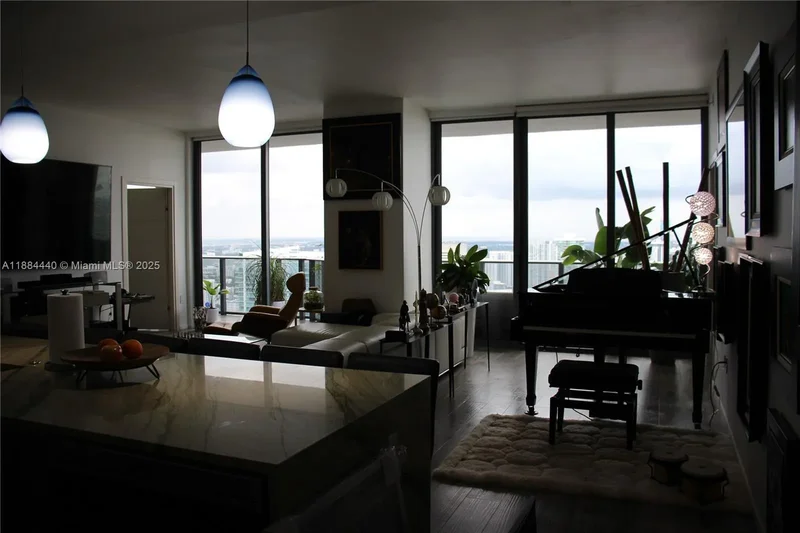 801 S Miami Ave 5508, Miami, Florida, United States. - Photo 58