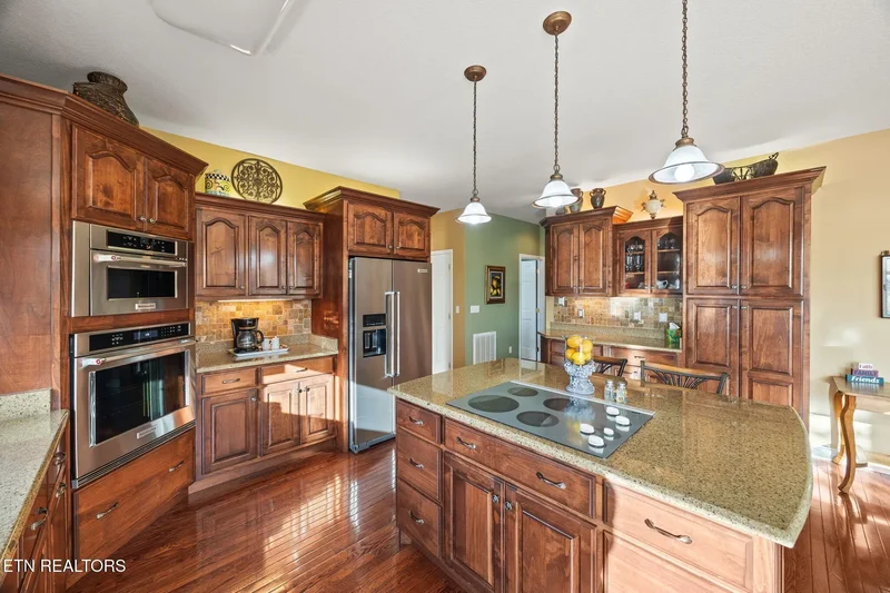 135 Austin Lane, Deer Lodge, TN 37726, Deer Lodge, Tennessee, United States. - Photo 20