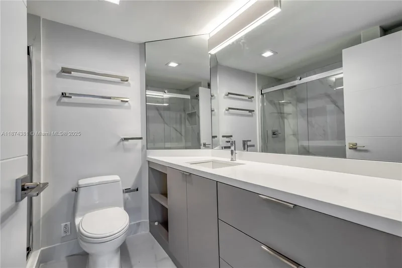 701 Brickell Key Blvd 1512, Miami, Florida, United States. - Photo 15