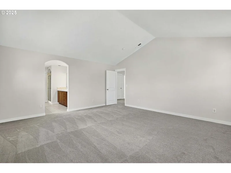 12818 SE Meadehill Ave, HappyValley, OR 97086, Happy Valley, Oregon, United States. - Photo 25
