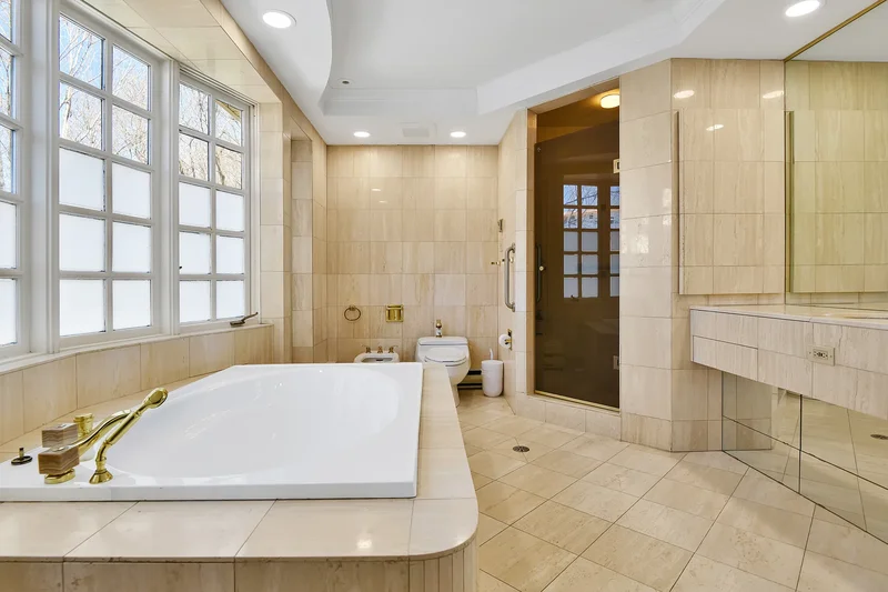 275 Mariposa Avenue, Ottawa, Ontario, Canada. - Photo 22