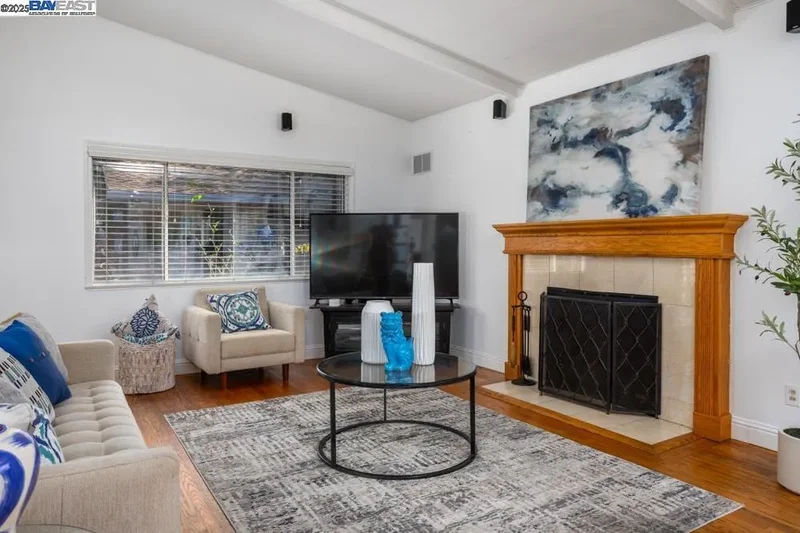 18798 Madison Ave, Castro Valley, California, United States. - Photo 2