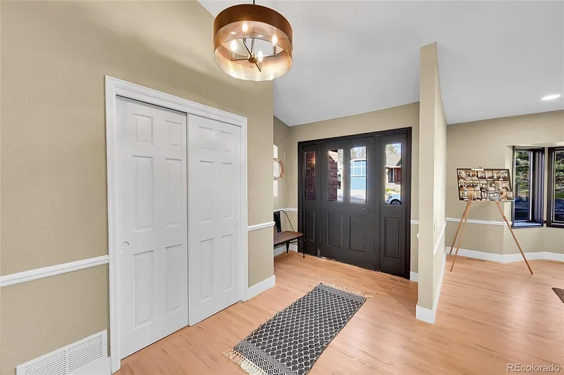 7265 S Sundown Circle, Littleton, Colorado, United States. - Photo 4