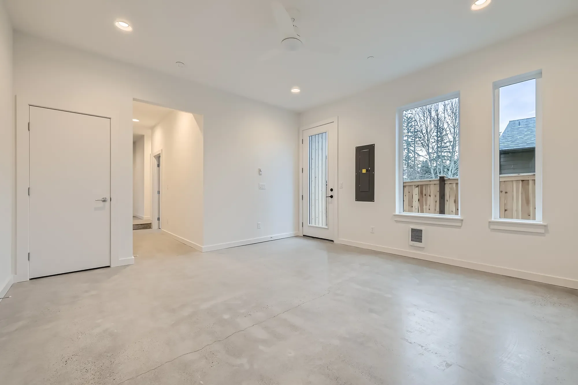1327 N 185th St Unit #C , Shoreline, WA 98133, Seattle, Washington, United States. - Photo 17