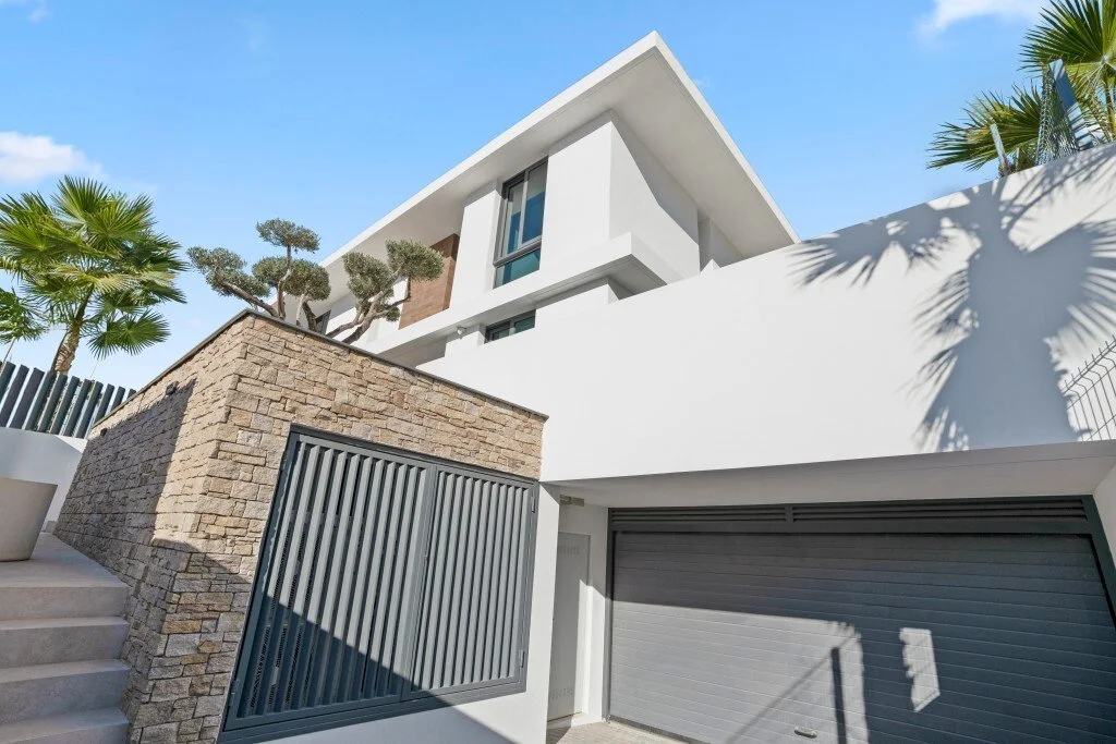 Exterior photo 3