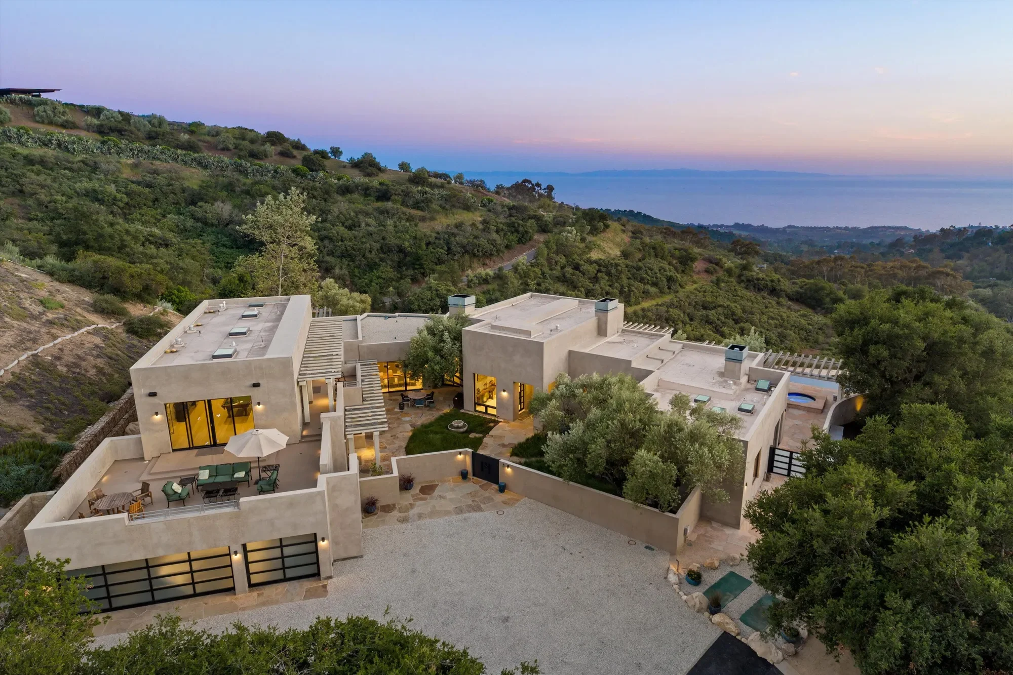 892 Toro Canyon Road, Carpinteria, California, United States. - Photo 5