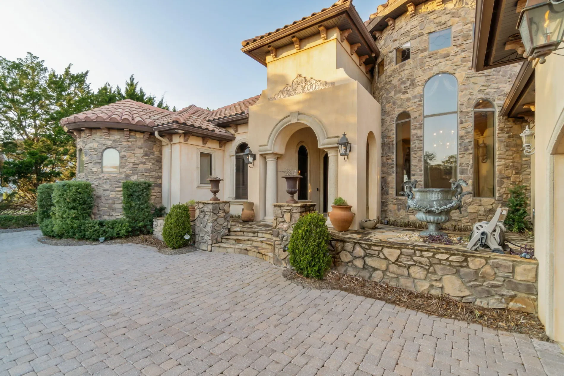 Gallery photo 8