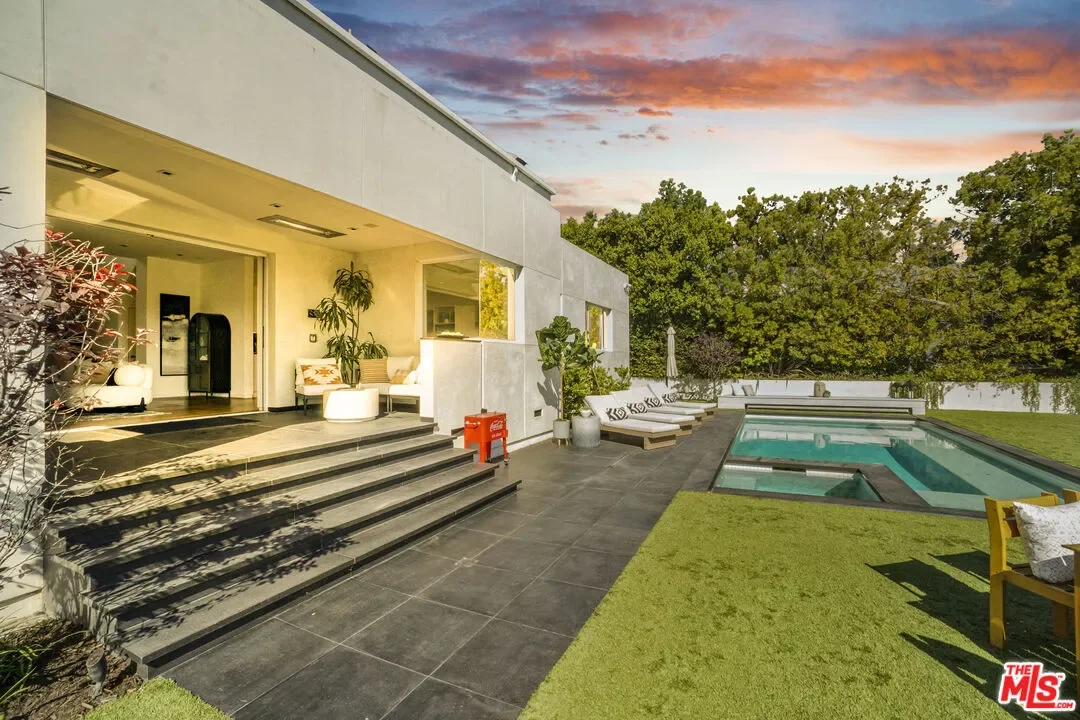 1116 Linda Flora Dr, Los Angeles, California, United States. - Photo 7