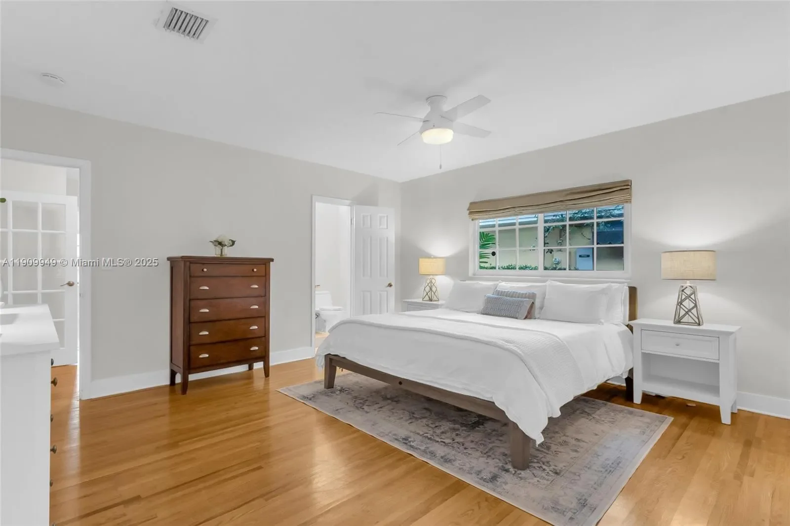 1536 Alegriano Ave, Coral Gables, Florida, United States. - Photo 16
