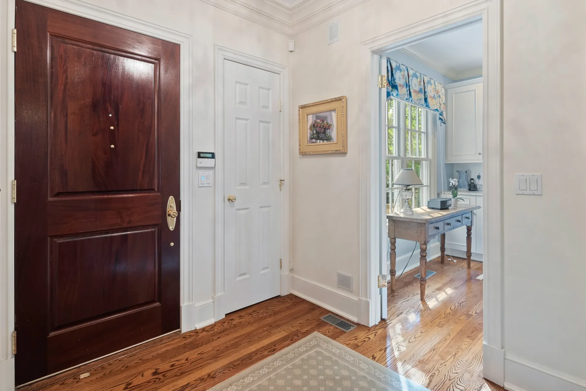 197 Park Street 13, New Canaan, CT 06840, New Canaan, Connecticut, United States. - Photo 1