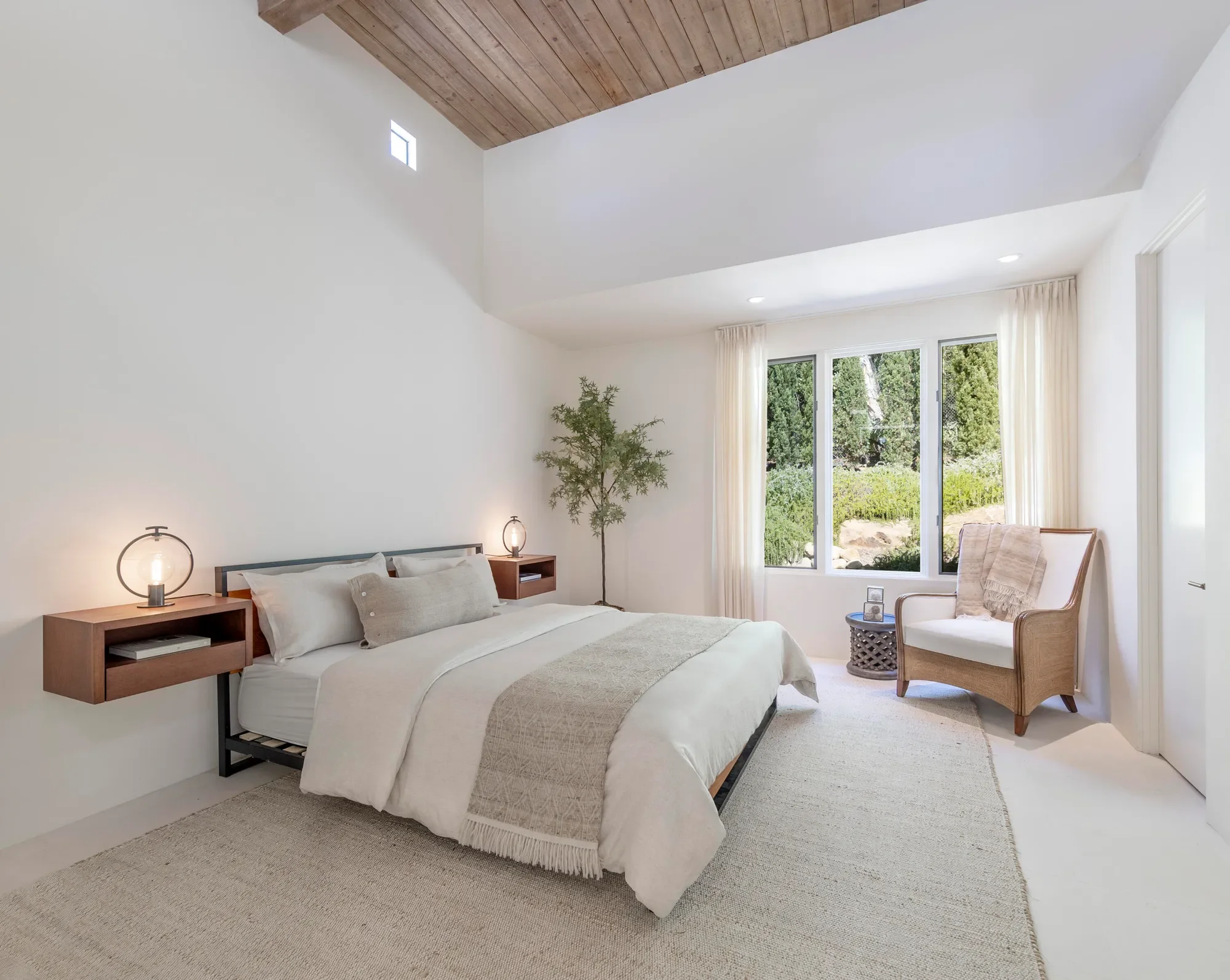 191 E Mountain Drive, Montecito, California, United States. - Photo 20