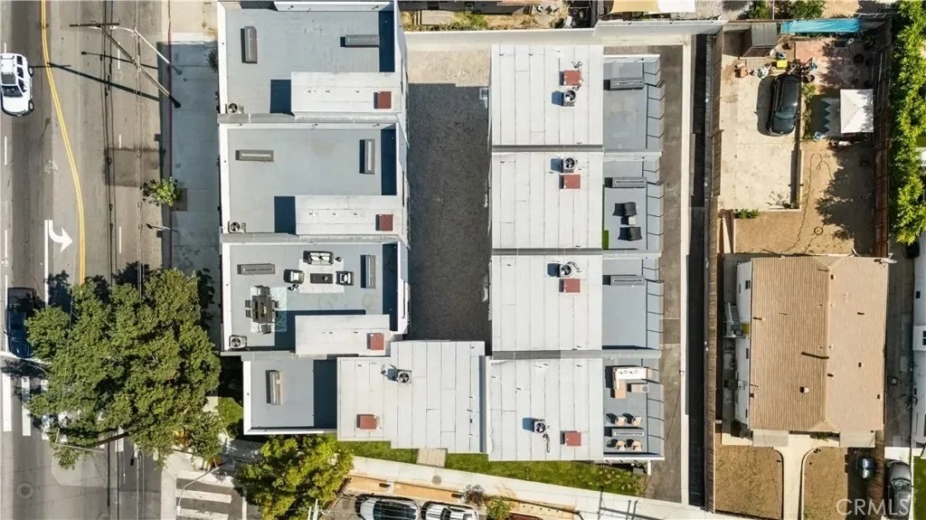 6050 E Burwood Avenue, Los Angeles, California, United States. - Photo 43