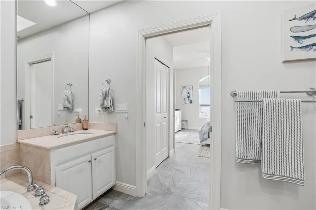 Gallery photo 2