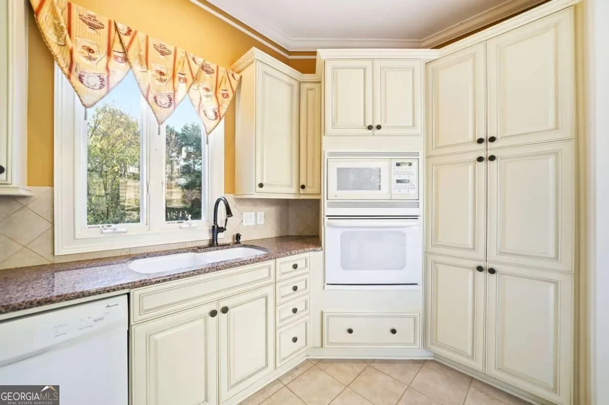 Cumming, Georgia, United States. - Photo 67