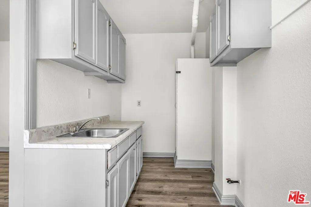 123 S Westmoreland Avenue, Los Angeles, California, United States. - Photo 23