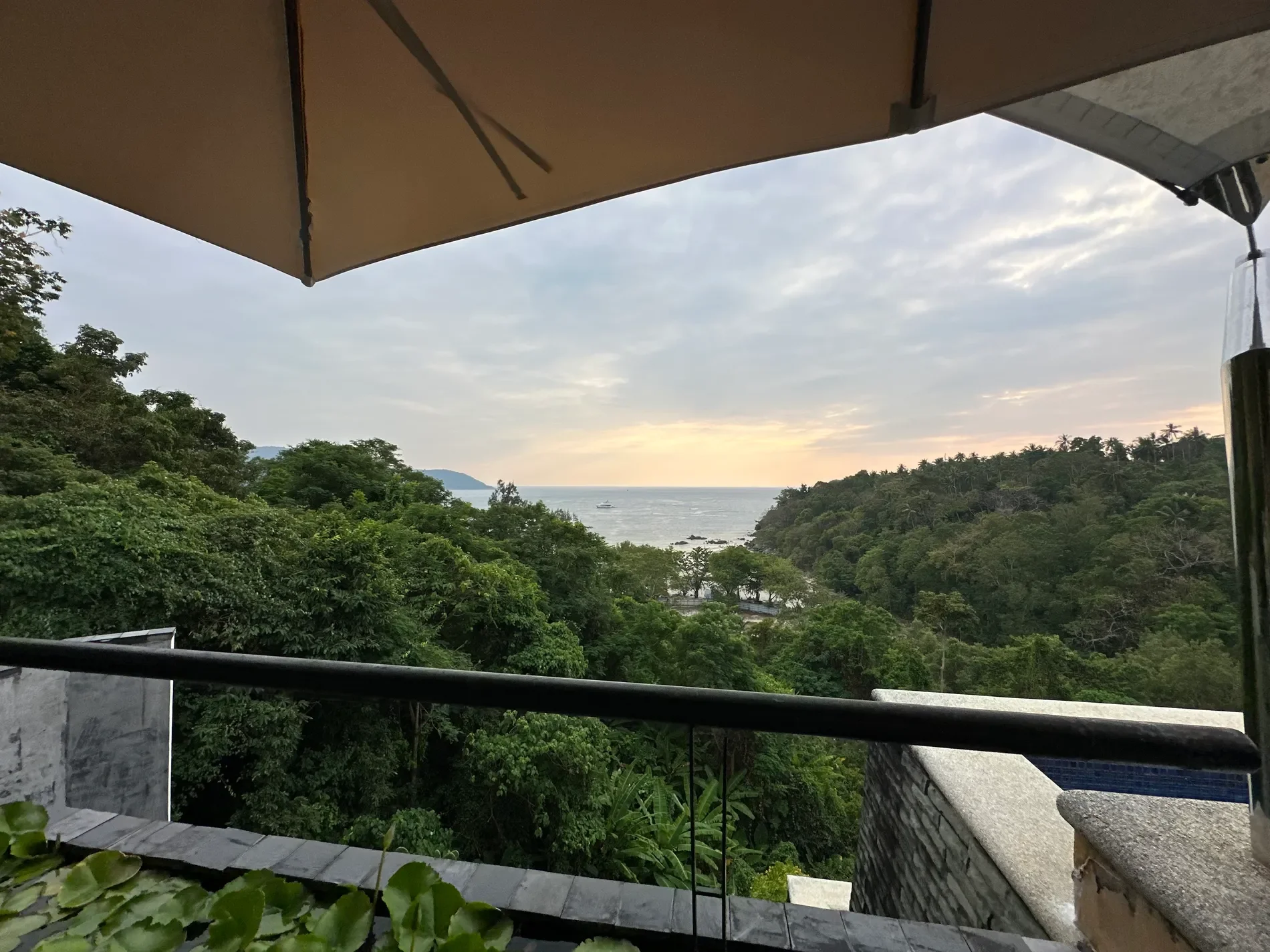 Phuket,, Karon, Phuket, Thailand. - Photo 2