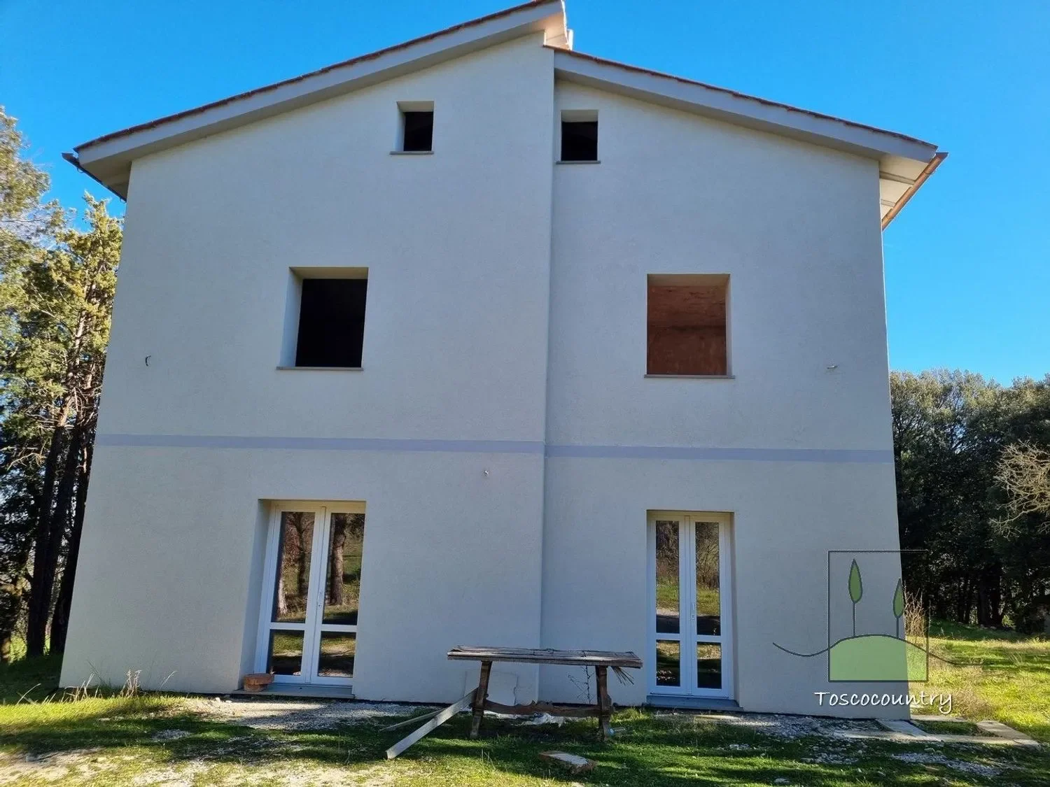 Exterior photo 3
