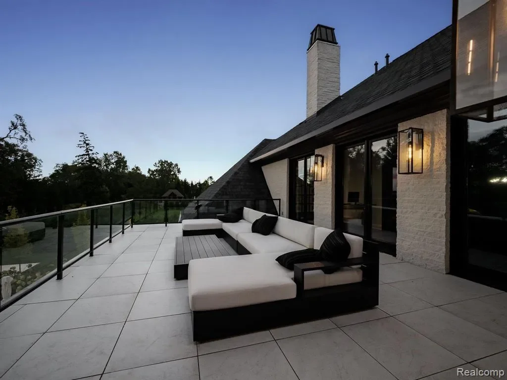 20910 TURNBERRY Boulevard, Northville, MI 48167, Novi, Michigan, United States. - Photo 40