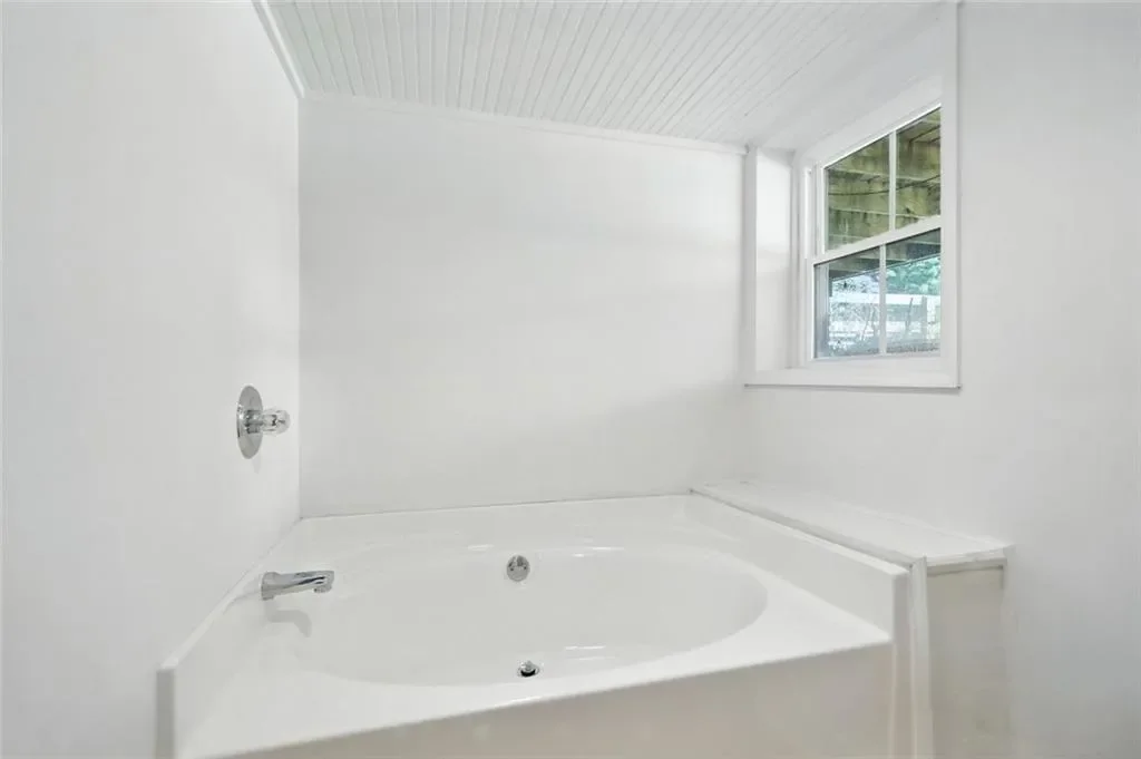 1092 Old Lathemtown Road, Canton, Georgia, United States. - Photo 44