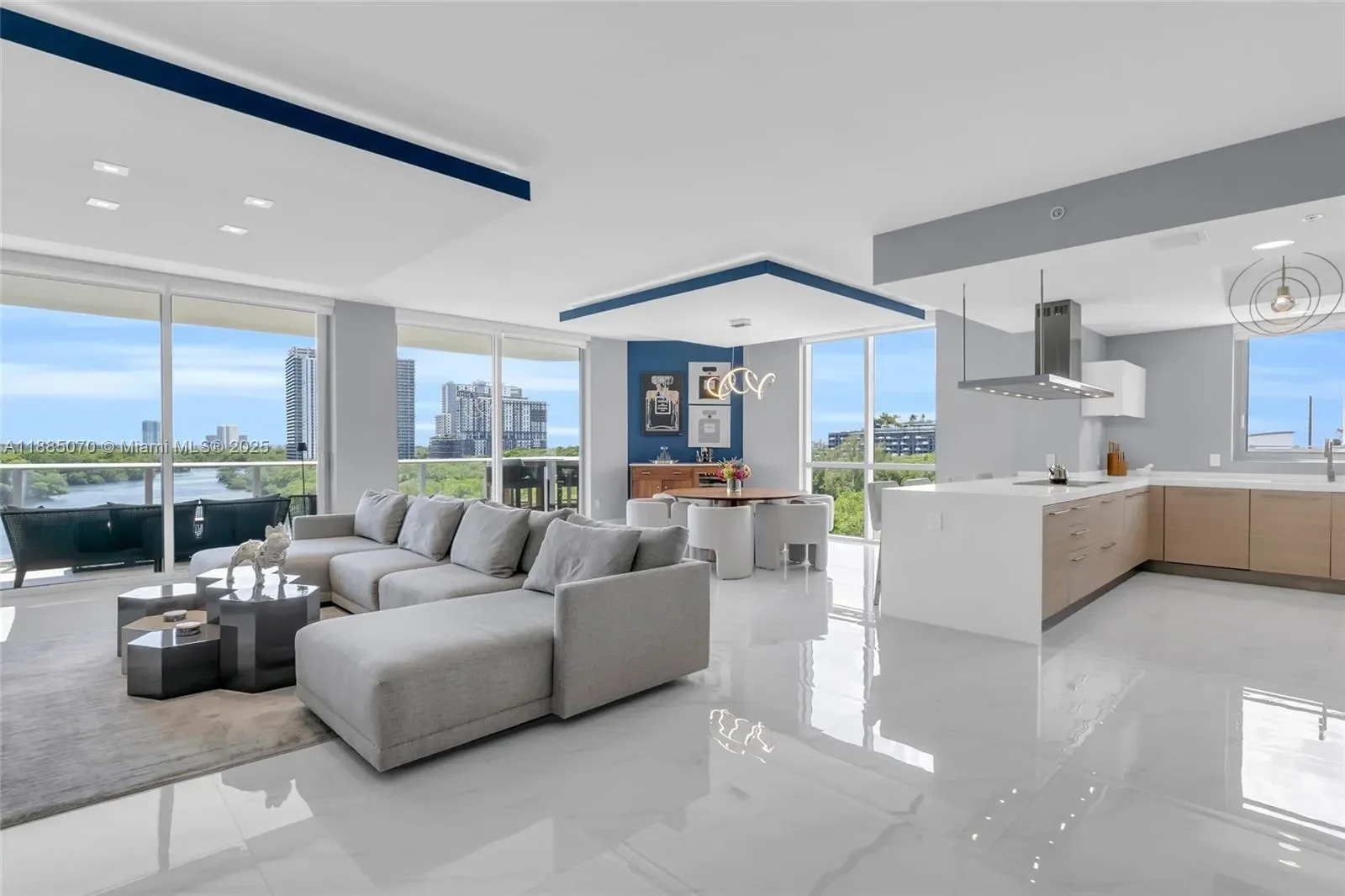 17111 Biscayne Blvd 602, North Miami Beach, Florida, United States. - Photo 4