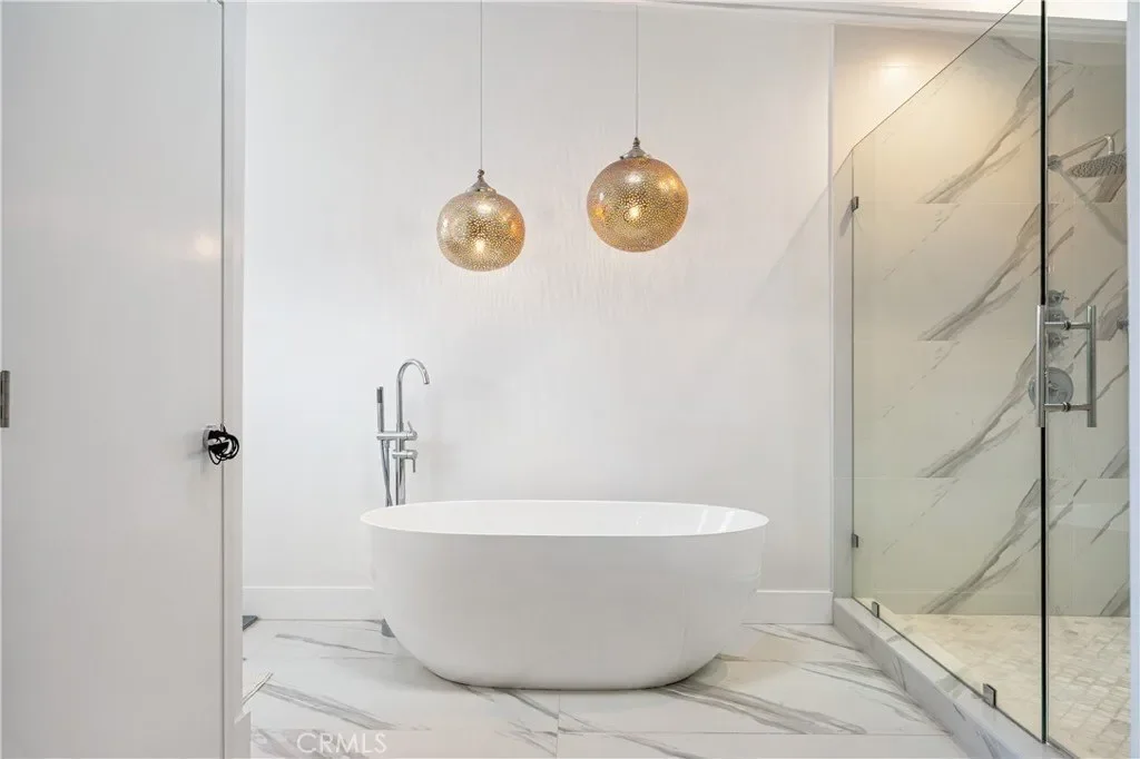 17042 Lisette, Granada Hills, CA, 91344, USA, Los Angeles, California, United States. - Photo 47