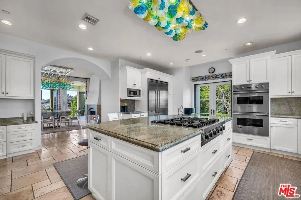 3110 Benedict Canyon Drive, Beverly Hills, California, United States. - Photo 8