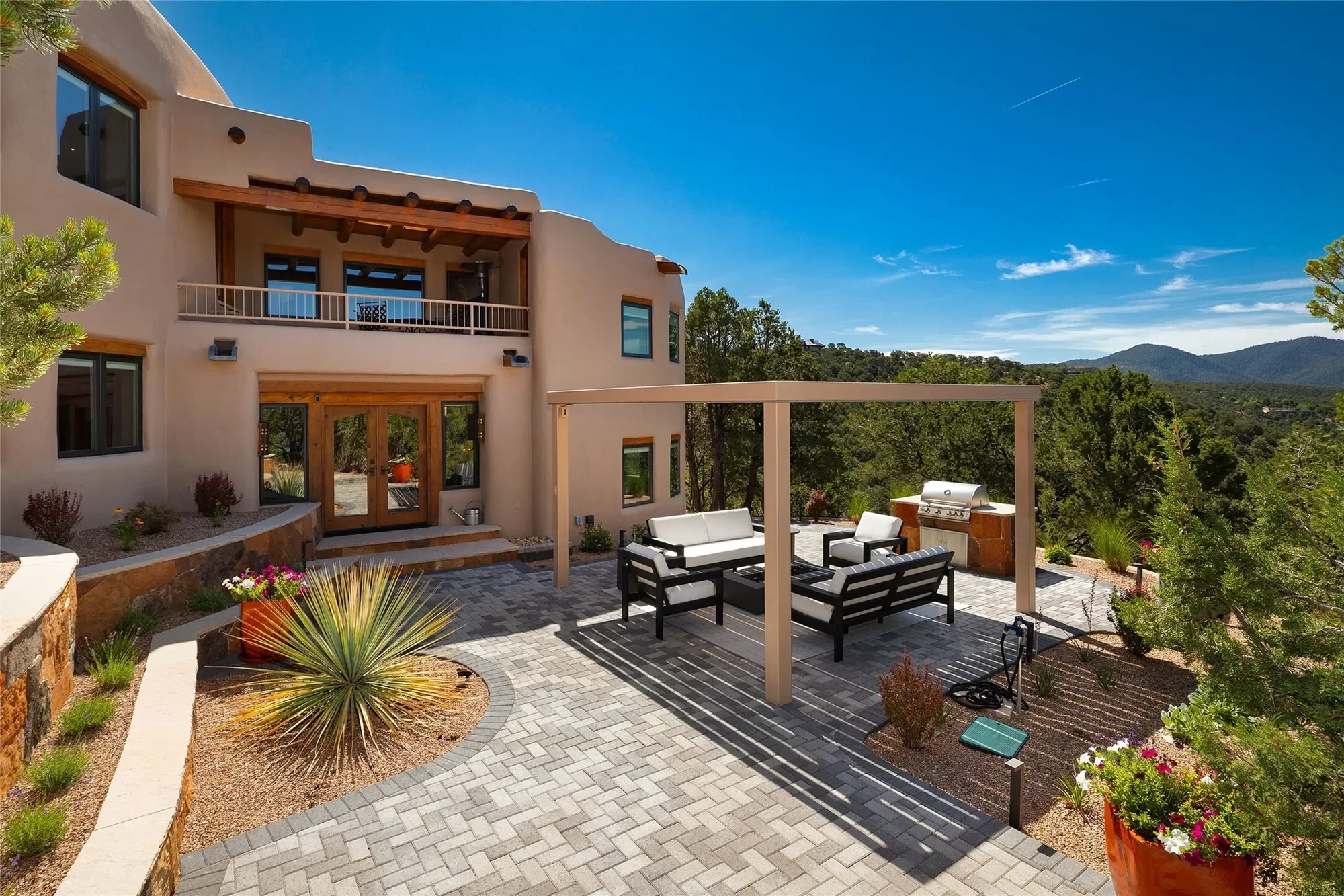 1233 N Summit Drive , Santa Fe, NM 87501, Santa Fe, New Mexico, United States. - Photo 1